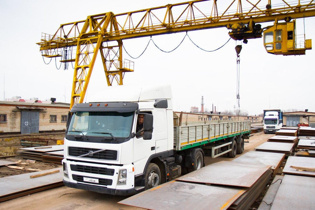 Погрузка металлопроката