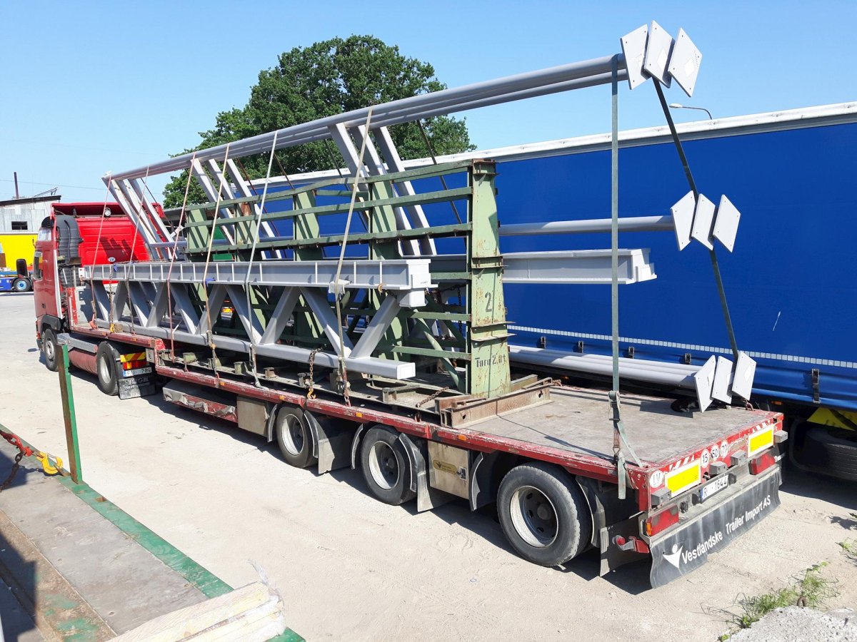 Низкорамный трал Volvo FH-12