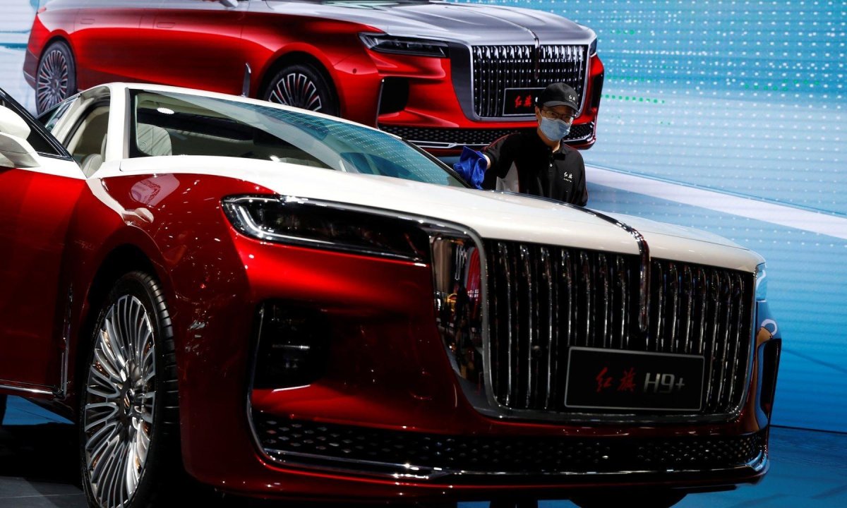 Hongqi h9+