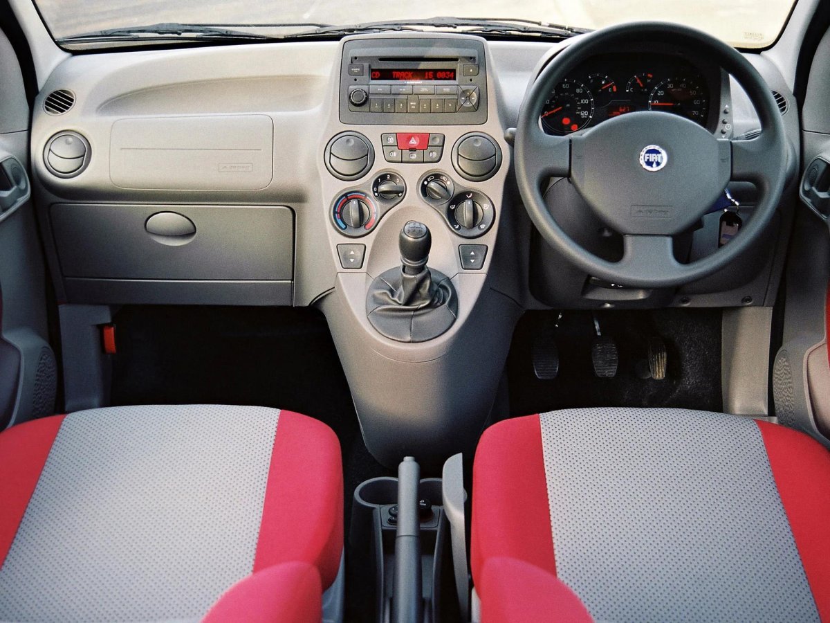 Fiat Panda 2007 салон