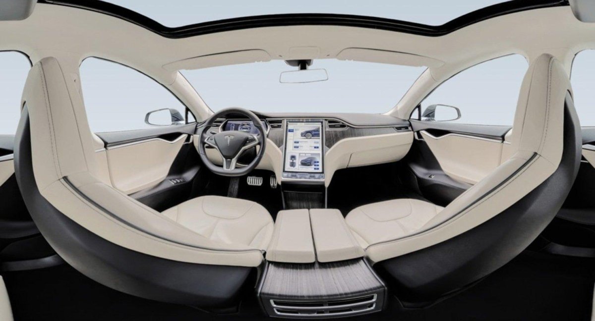 Тесла салон 2023