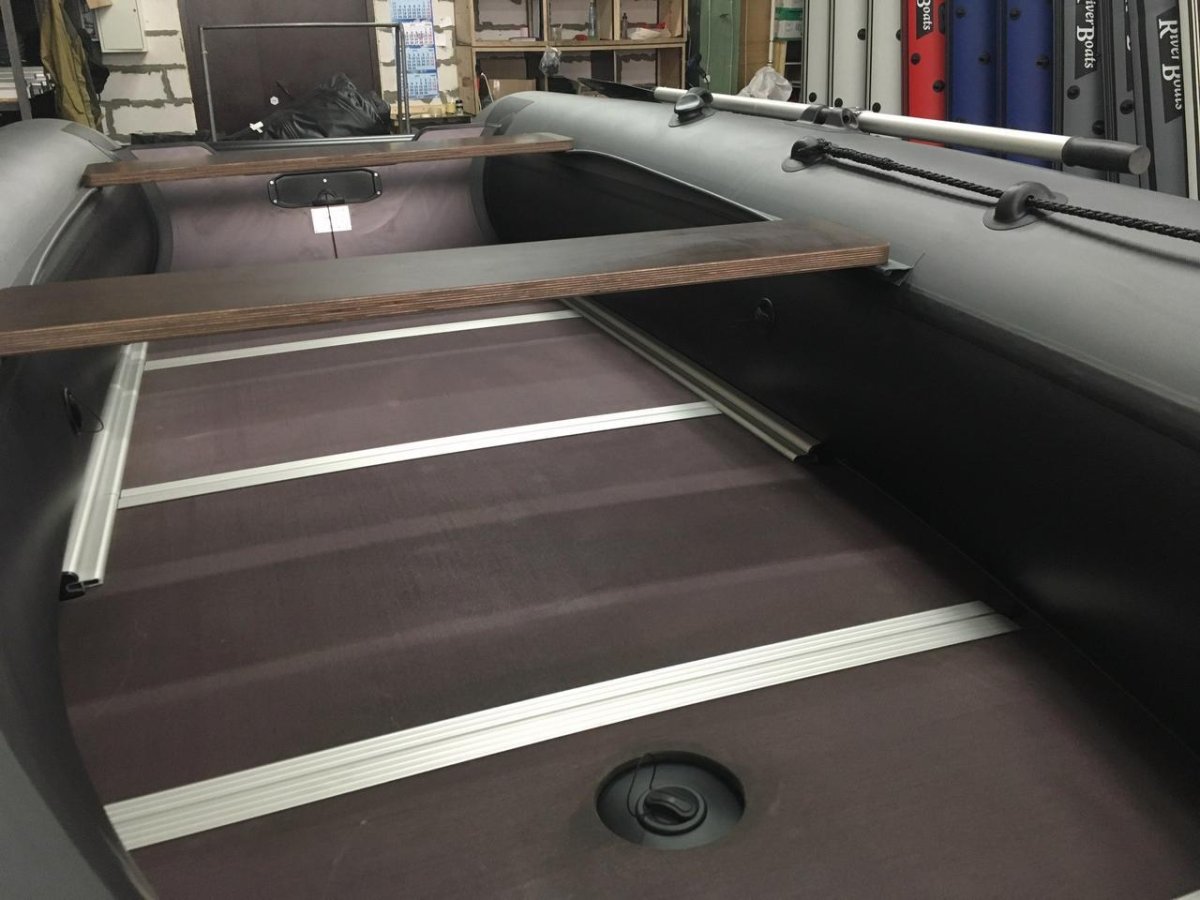 Лодка ПВХ Riverboats 410 пайол