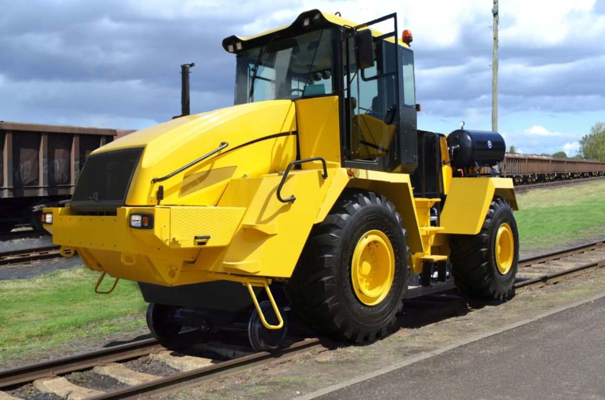 Кировец к-708удм