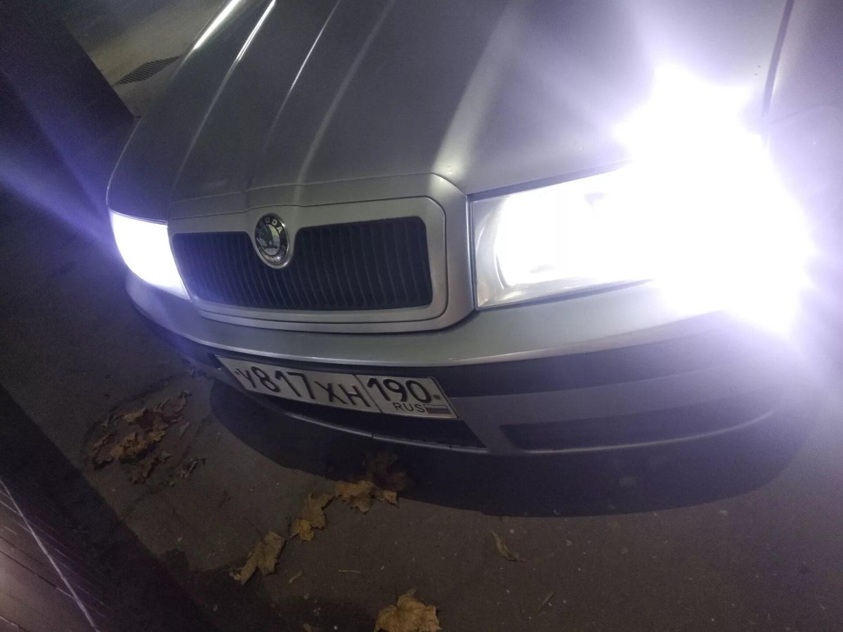 Шкода Октавия тур 1.4 светодиодные лампы