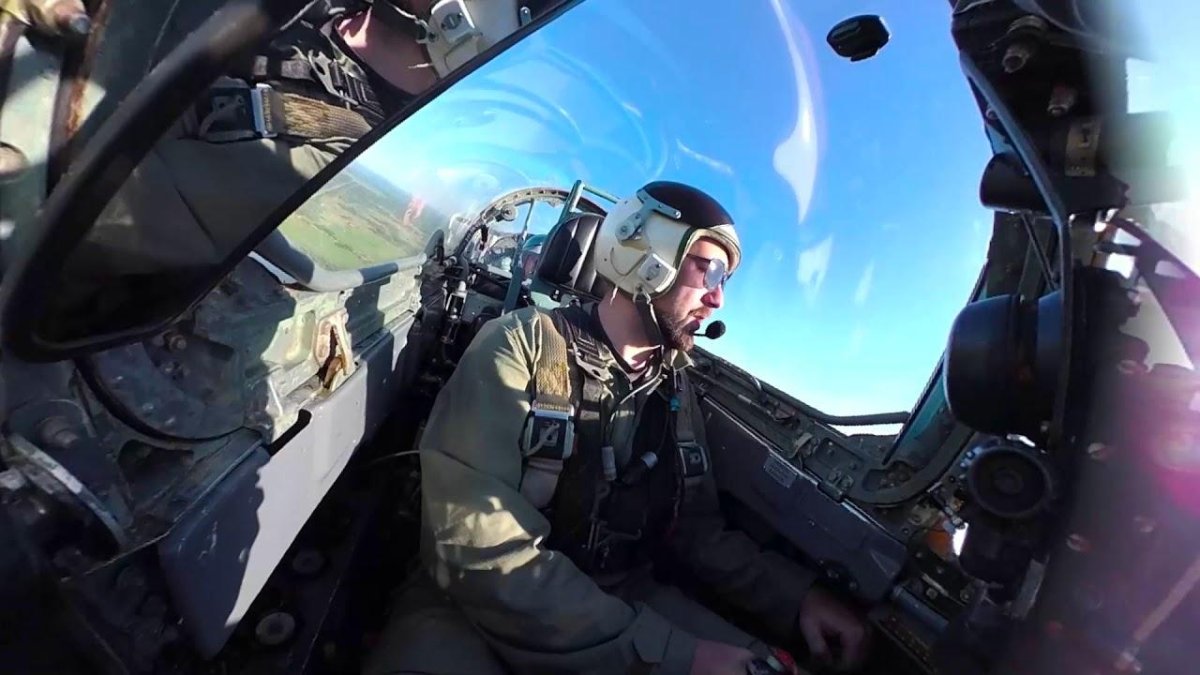 Самолет Aero l-29 Delfin