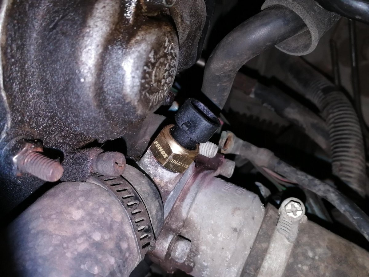 Датчик охлаждения Калина 1