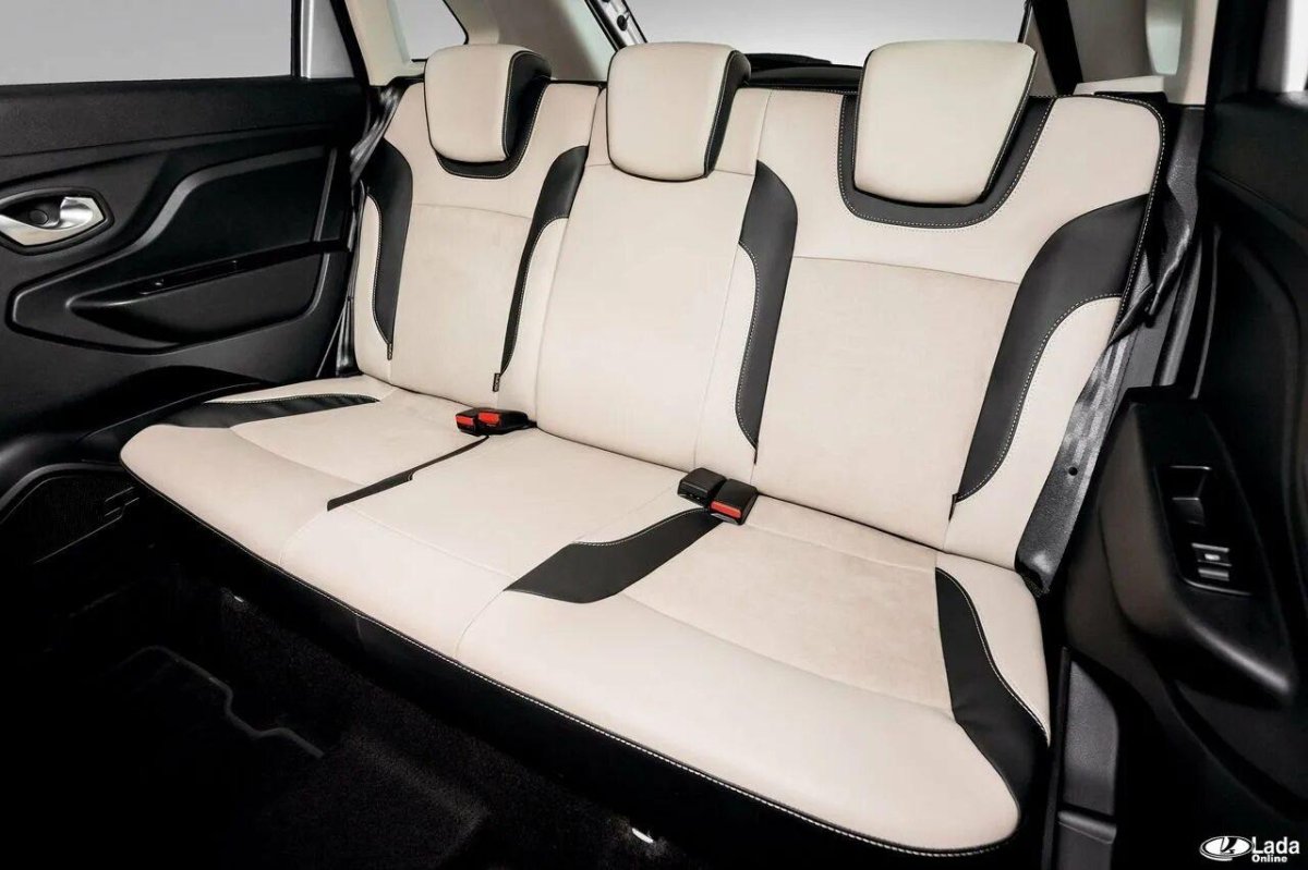 Lada XRAY салон