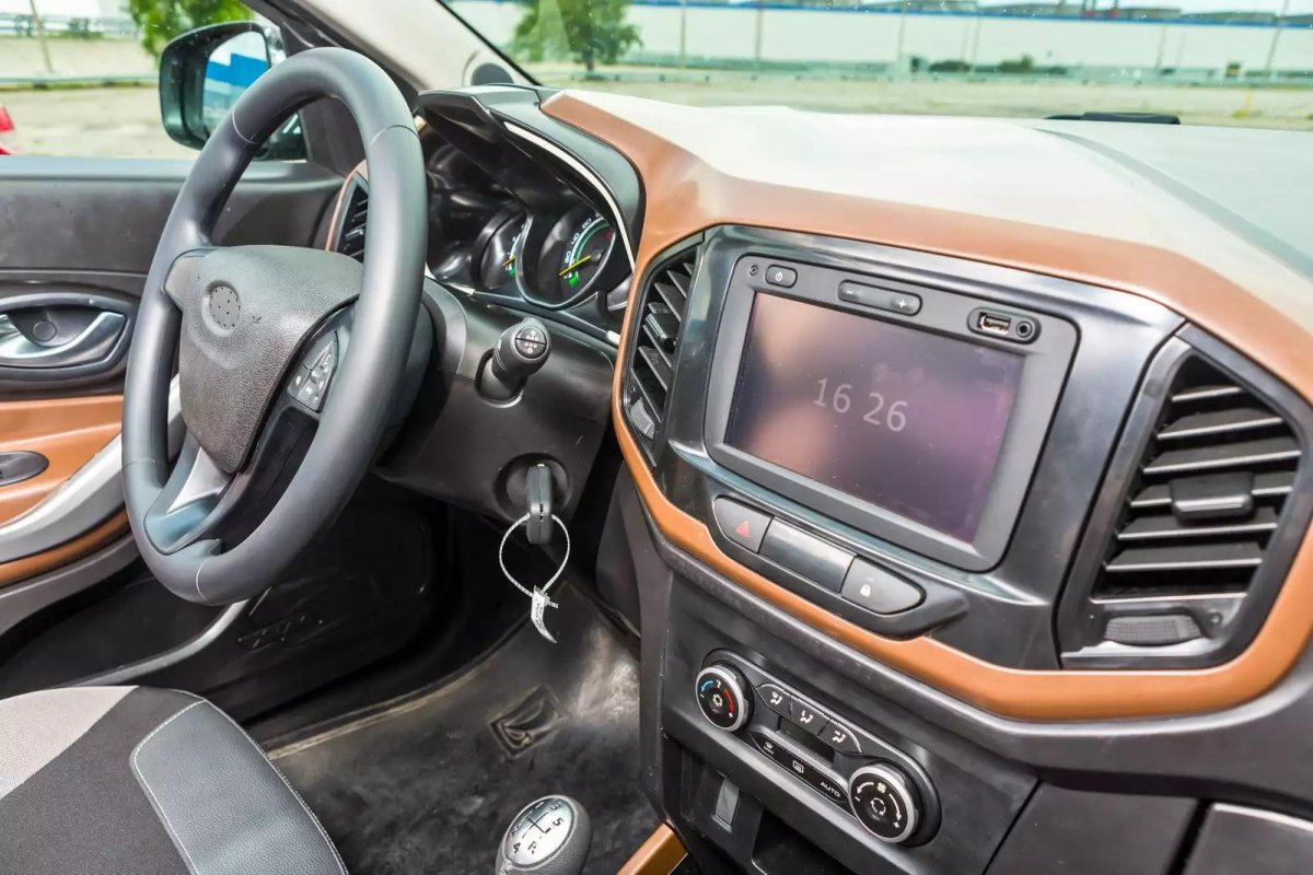 Lada XRAY интерьер