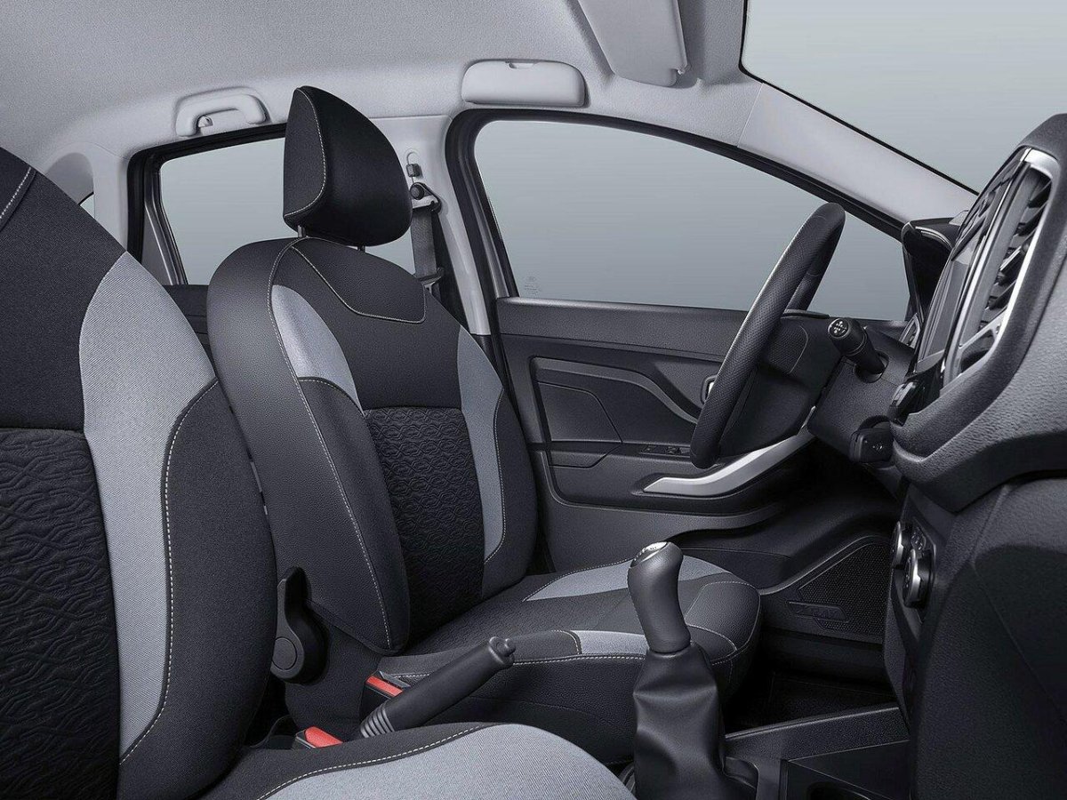 Lada XRAY Cross 2021 салон