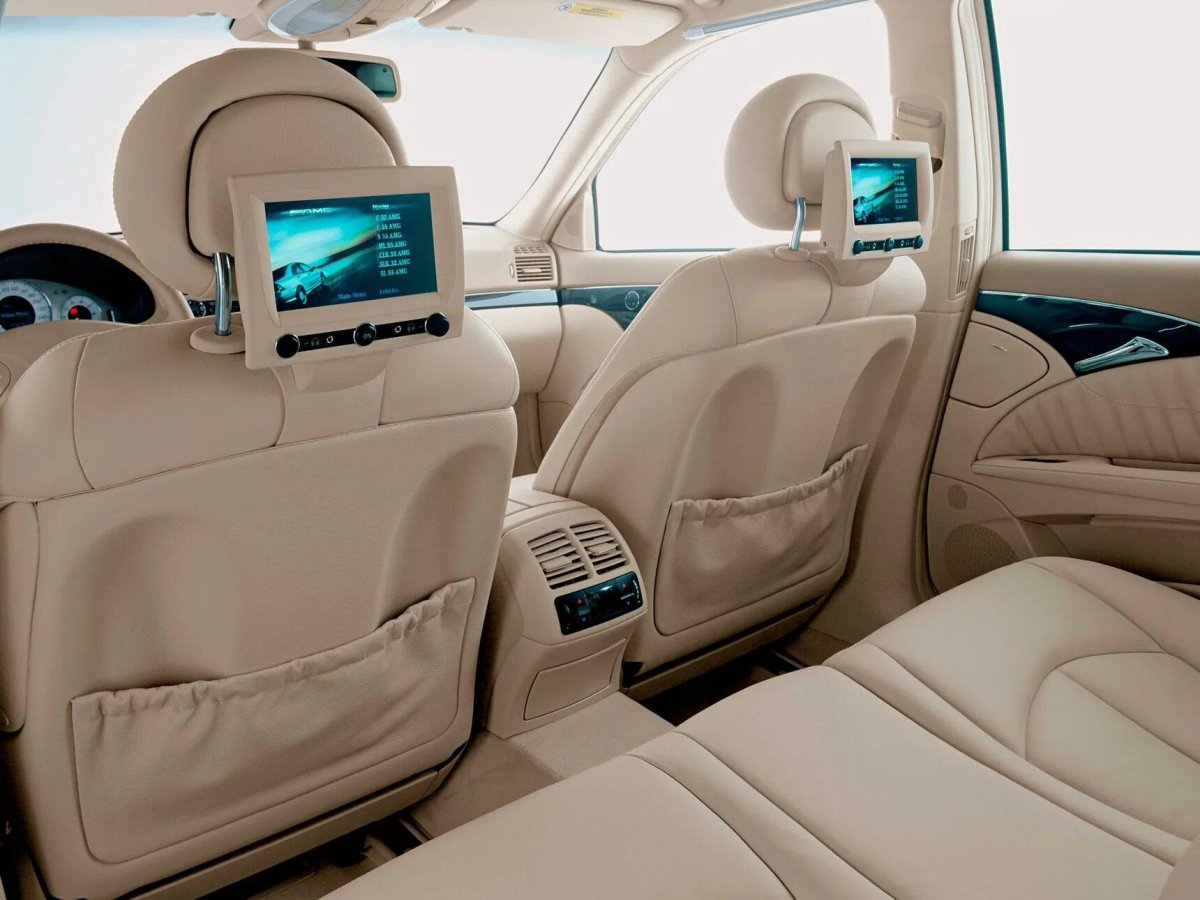 Мерседес 211 салон сзади