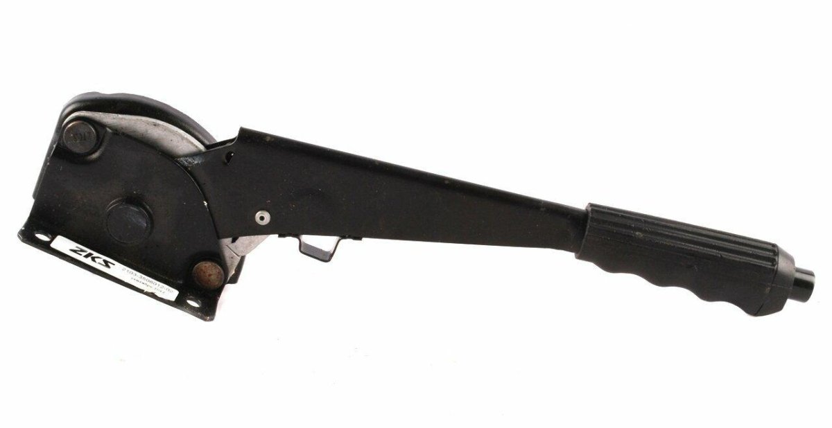 Рычаг стояночного тормоза ВАЗ 2101