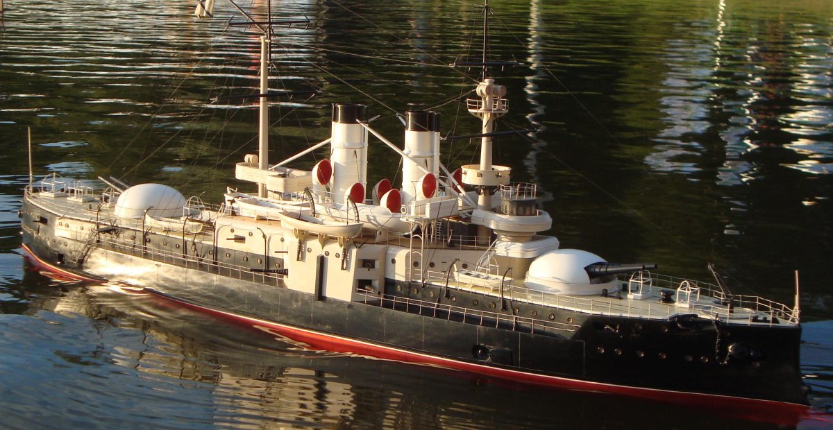 Броненосец 12 апостолов модель