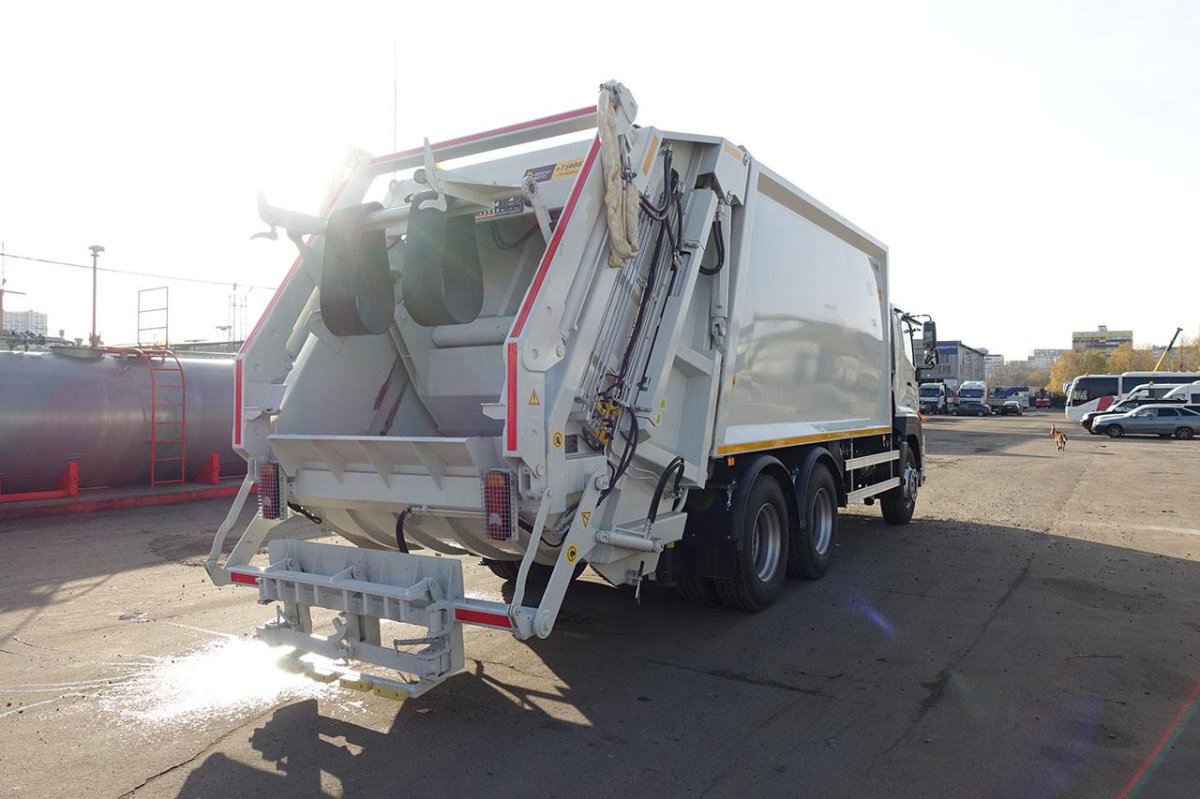 Katmerciler мусоровоз