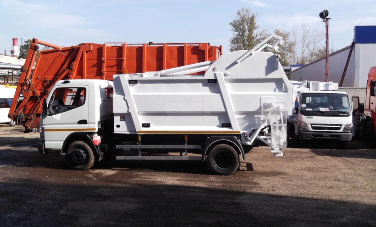 Мусоровоз Исузу