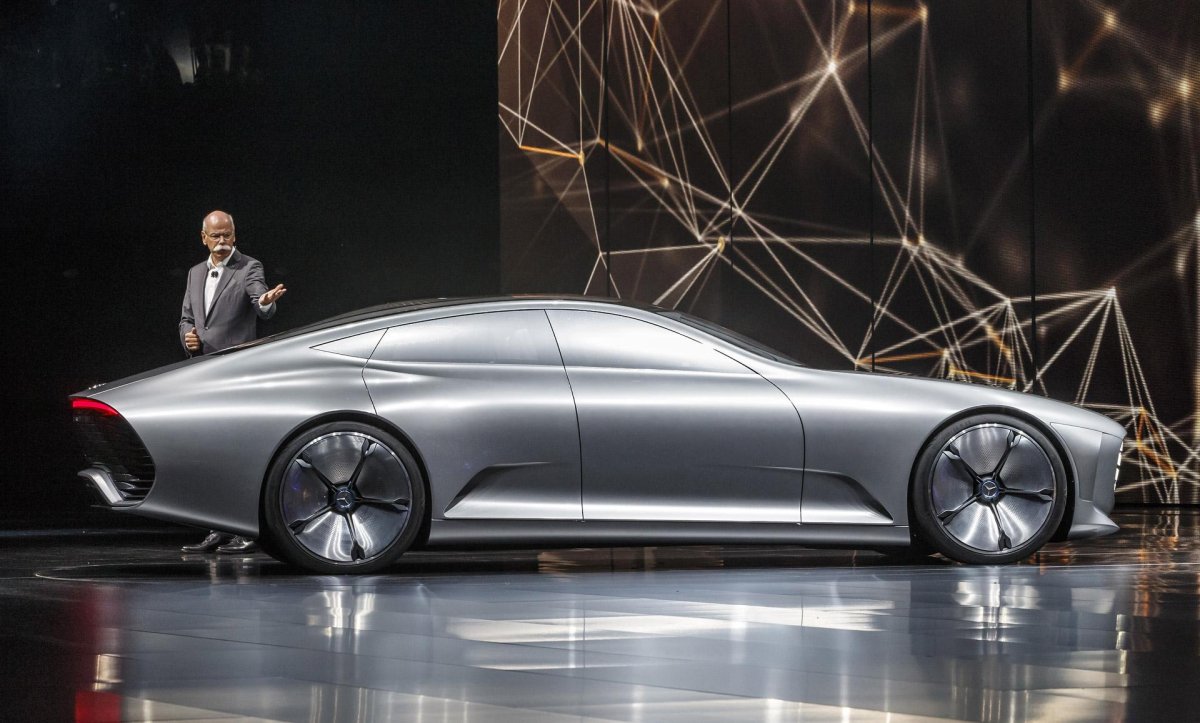 Мерседес IAA Concept 15
