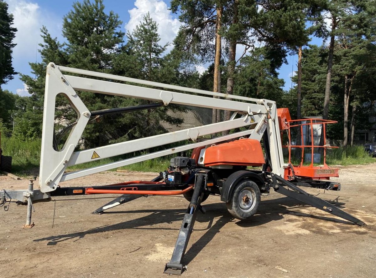 Прицепной коленчатый подъемник