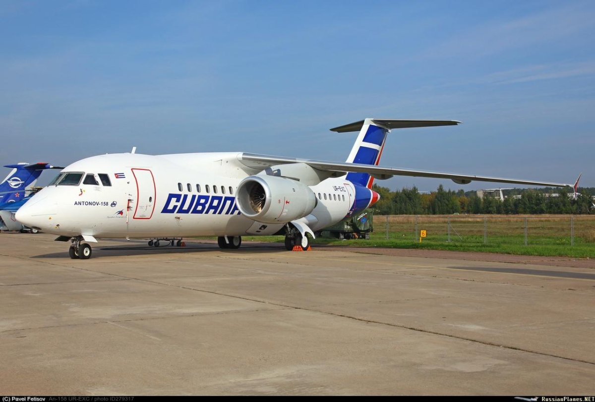 АН-178 транспортный самолёт