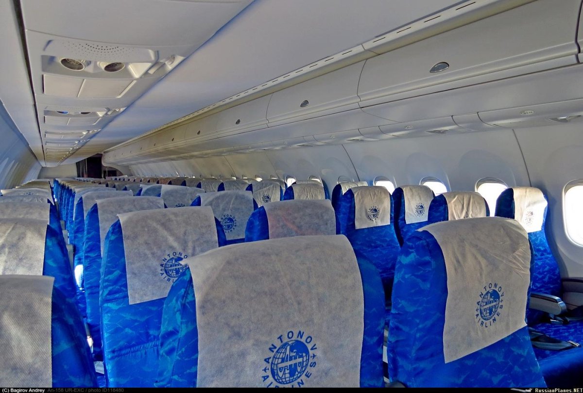 АН-158 кабина