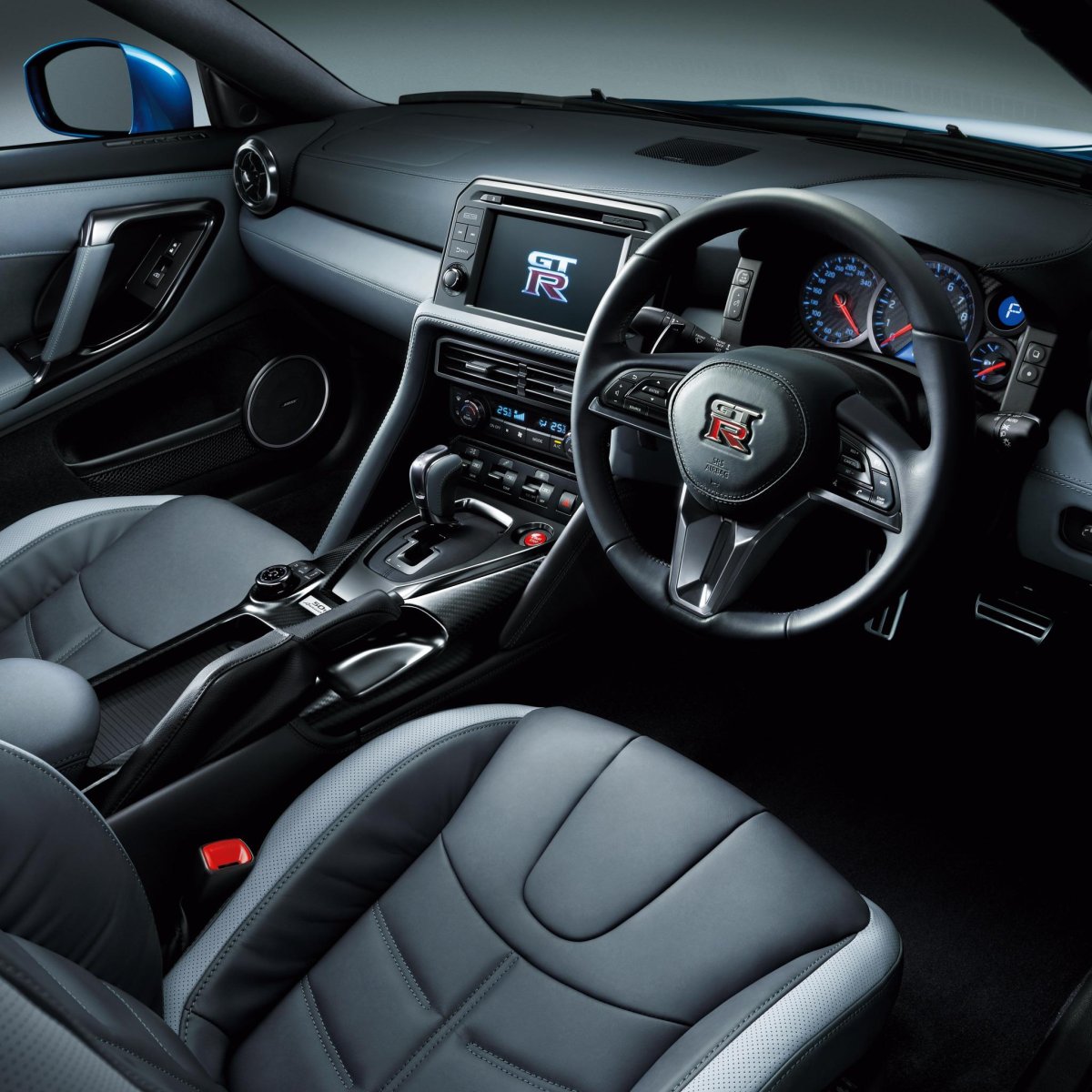 Nissan GTR r35 салон