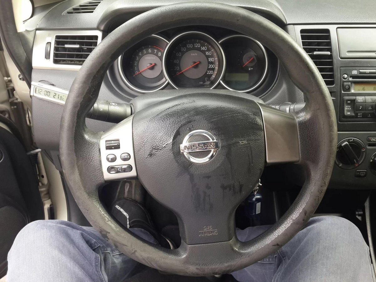 Руль Ниссан Тиида 2011