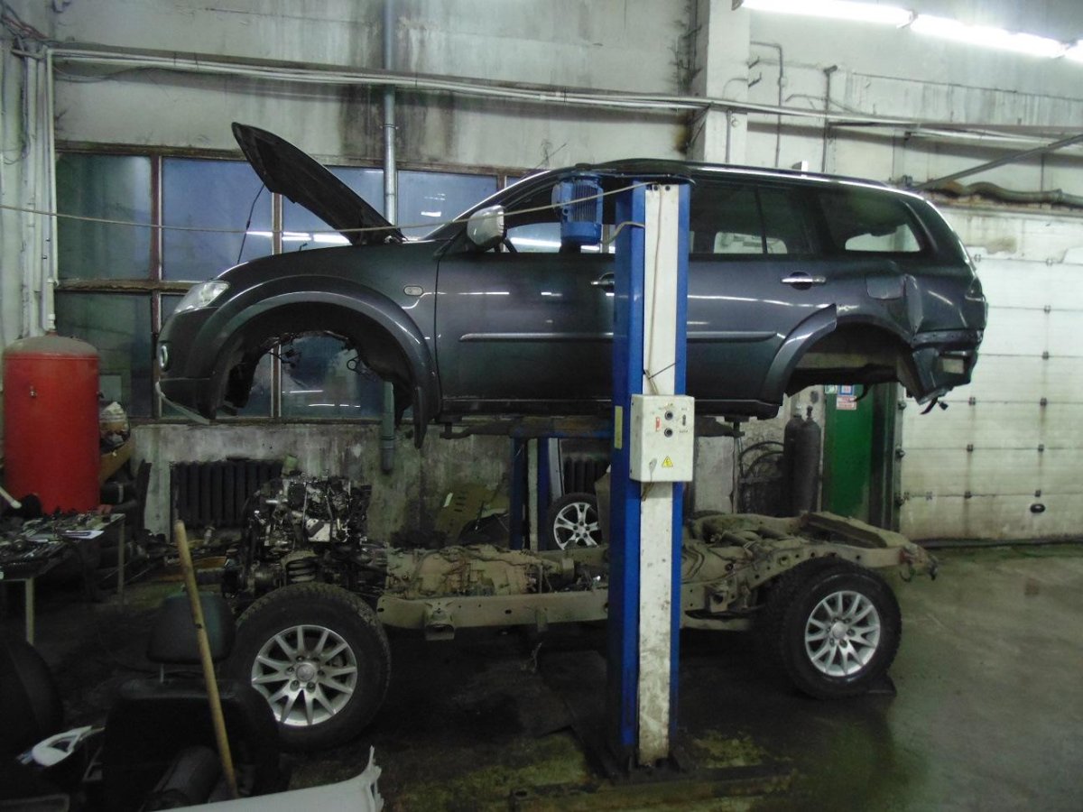 Снять кузов Паджеро 2