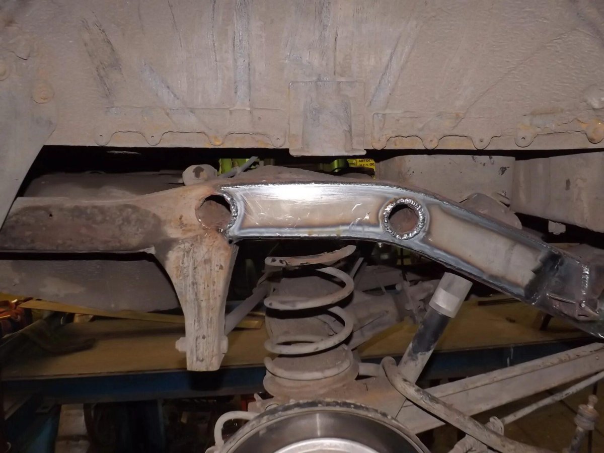 Рама Паджеро 2