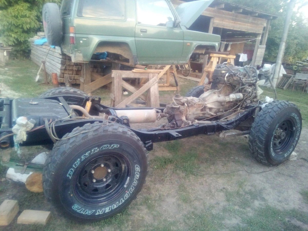 Дайхатсу Рокки 1993 рама