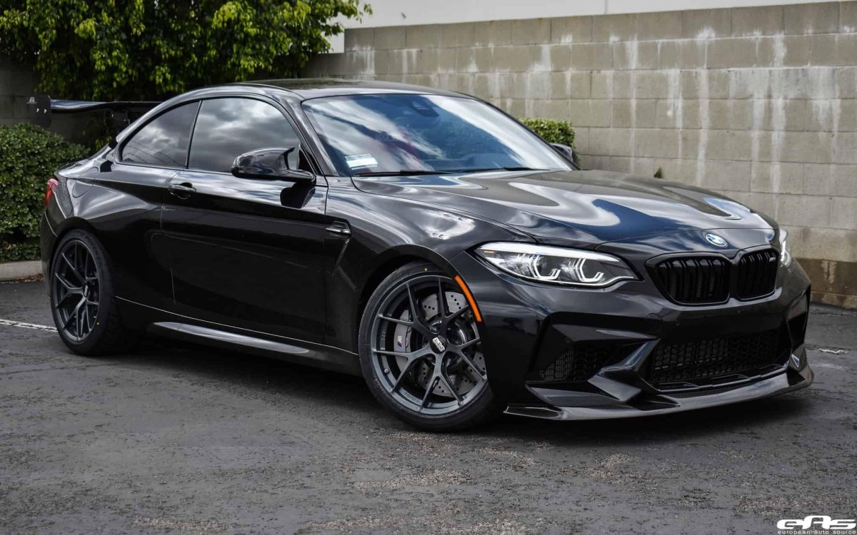 BMW m2 черная
