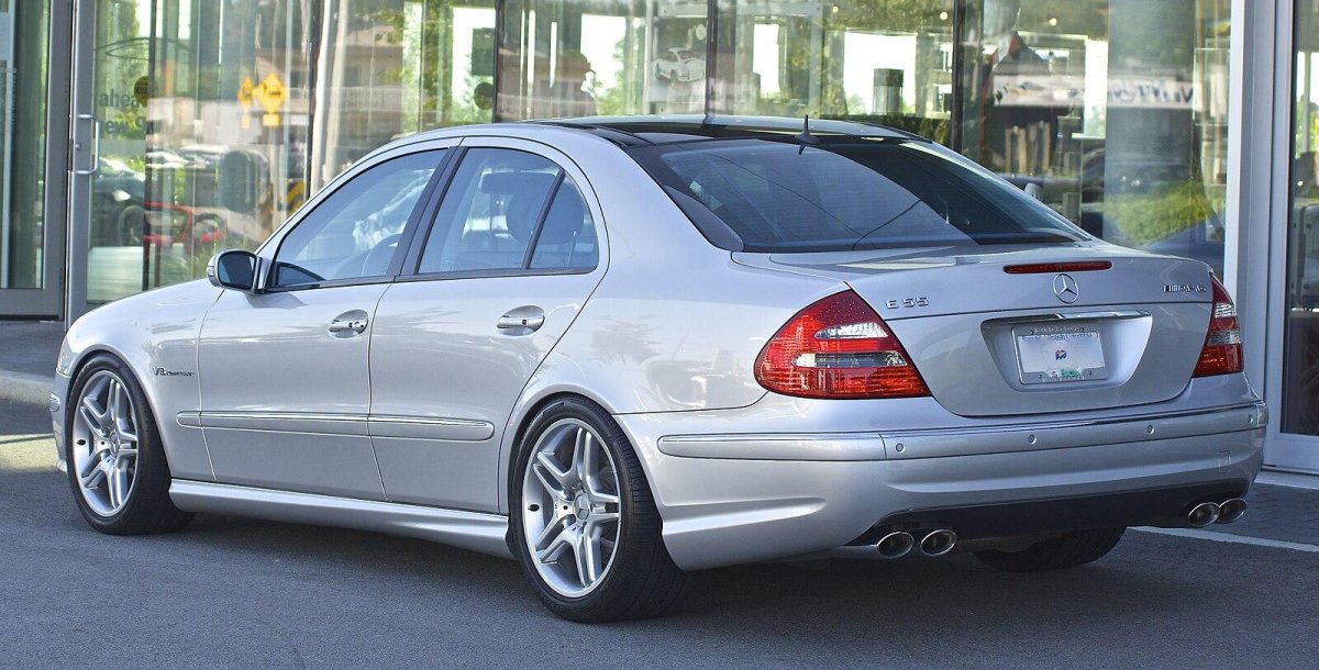Mercedes-Benz w211
