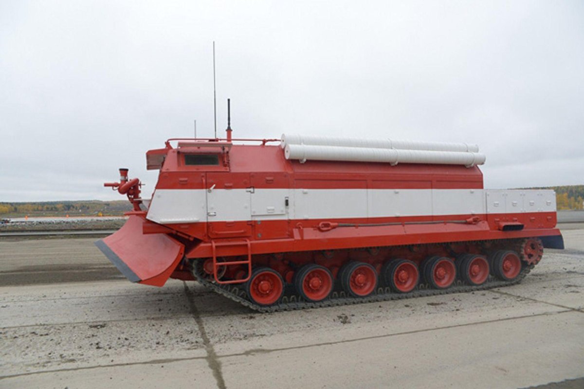 СПМ специальная гусеничная пожарная машина