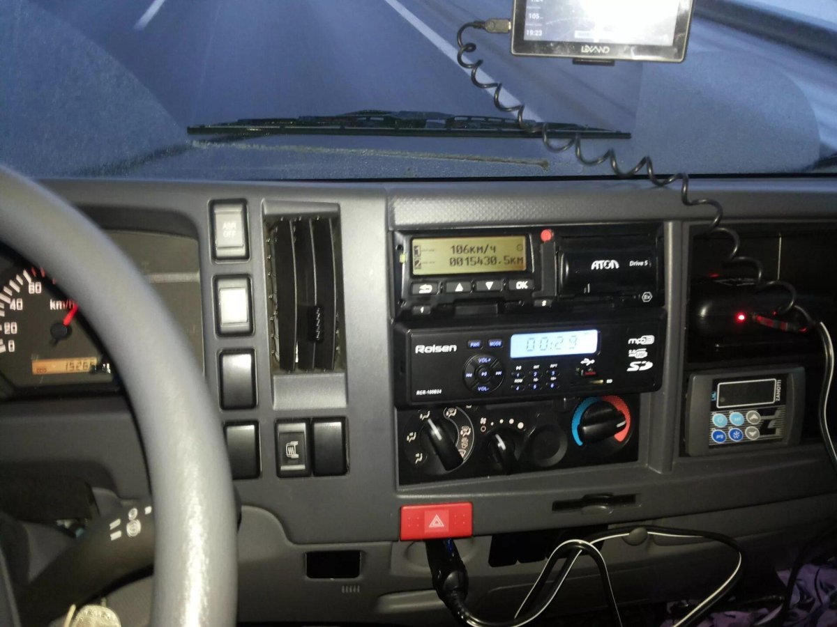 Магнитола для Исузу Эльф 75