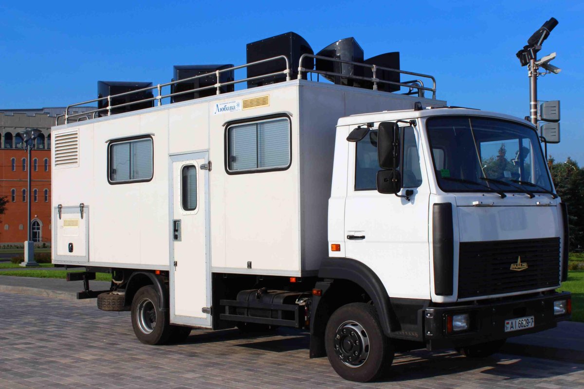 МАЗ 4370 автодом