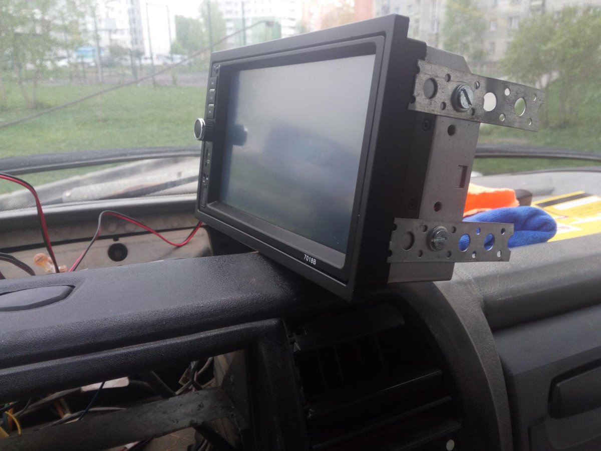 2 Дин магнитола в Газель