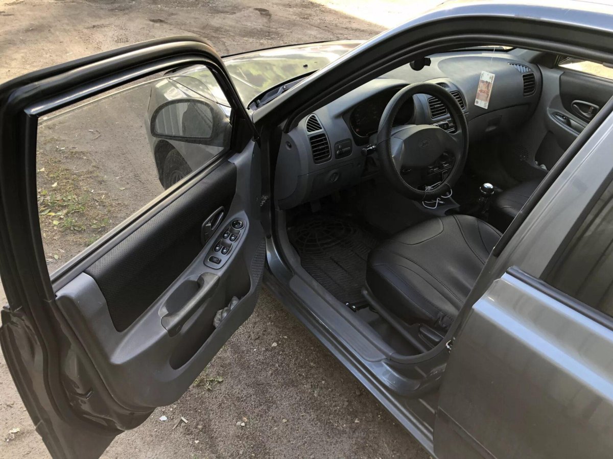 Hyundai Accent 2005 салон