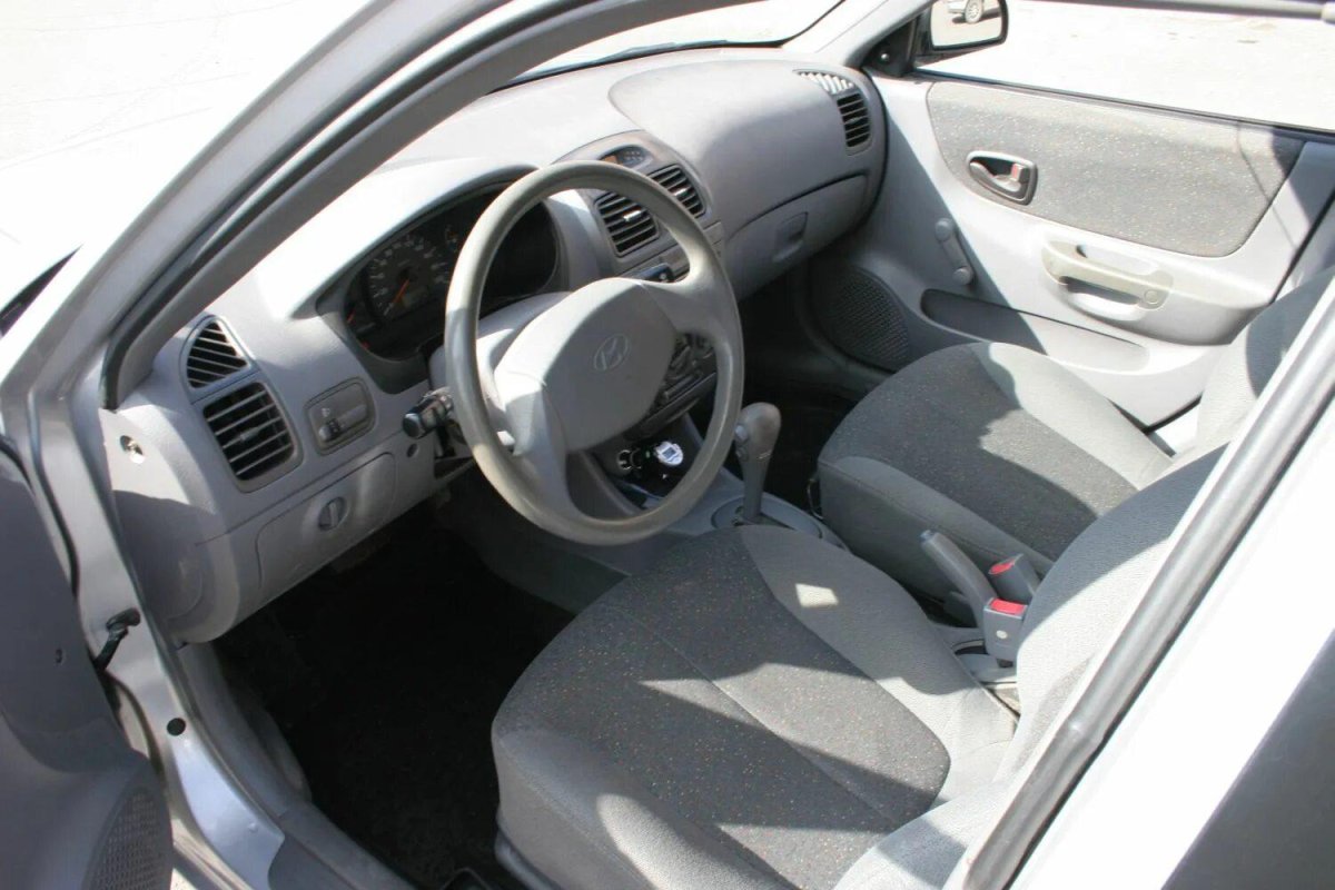 Хендай акцент 3 поколения салон