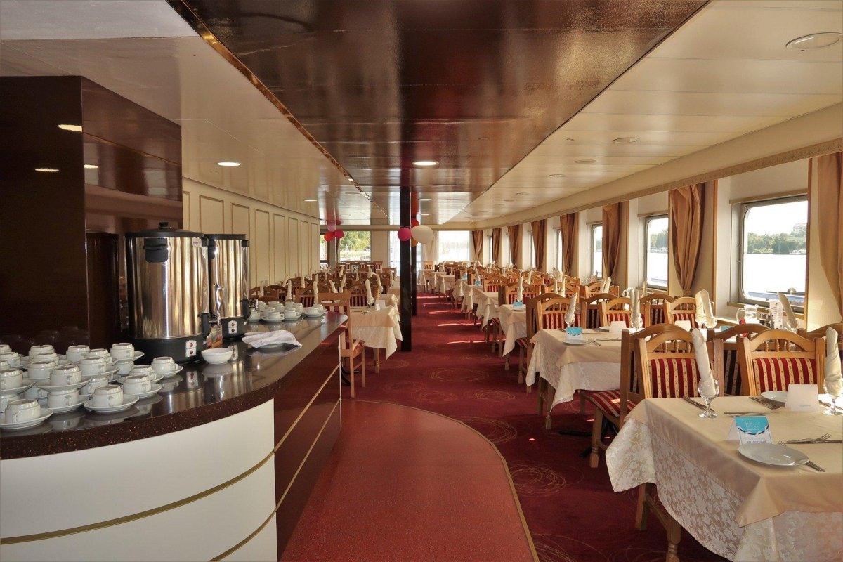 Лунная Соната теплоход Инфофлот