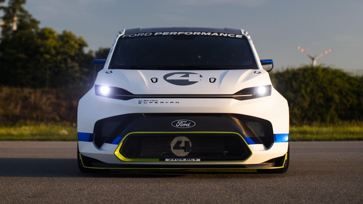 Ford Pro Electric Supervan
