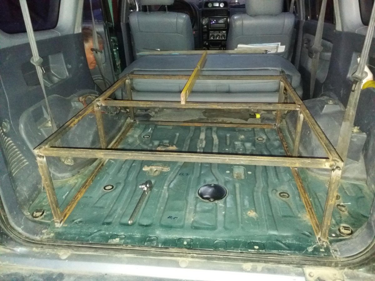 Toyota Land Cruiser Prado 90 спальник