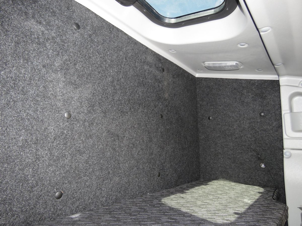 Газон Некст закабинный спальник внутри