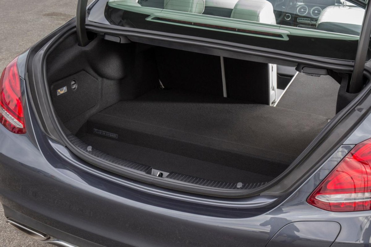 Mercedes c class w205 багажник