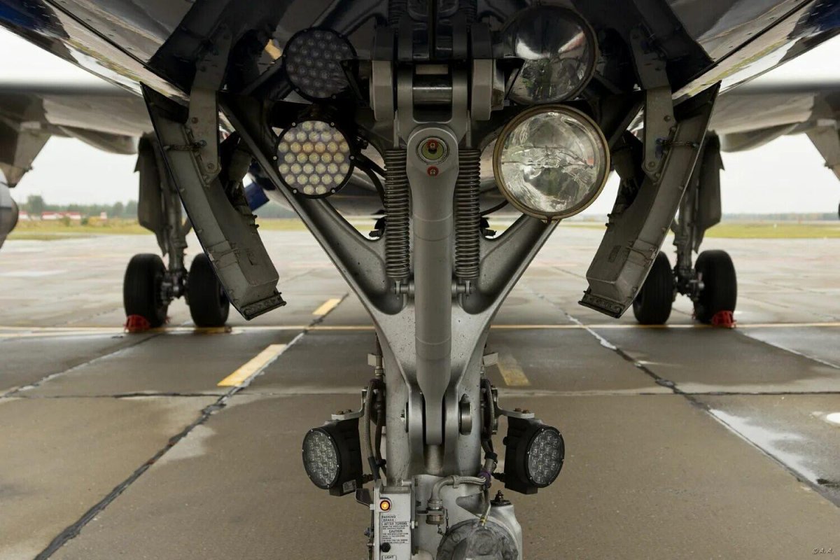 Фары самолета