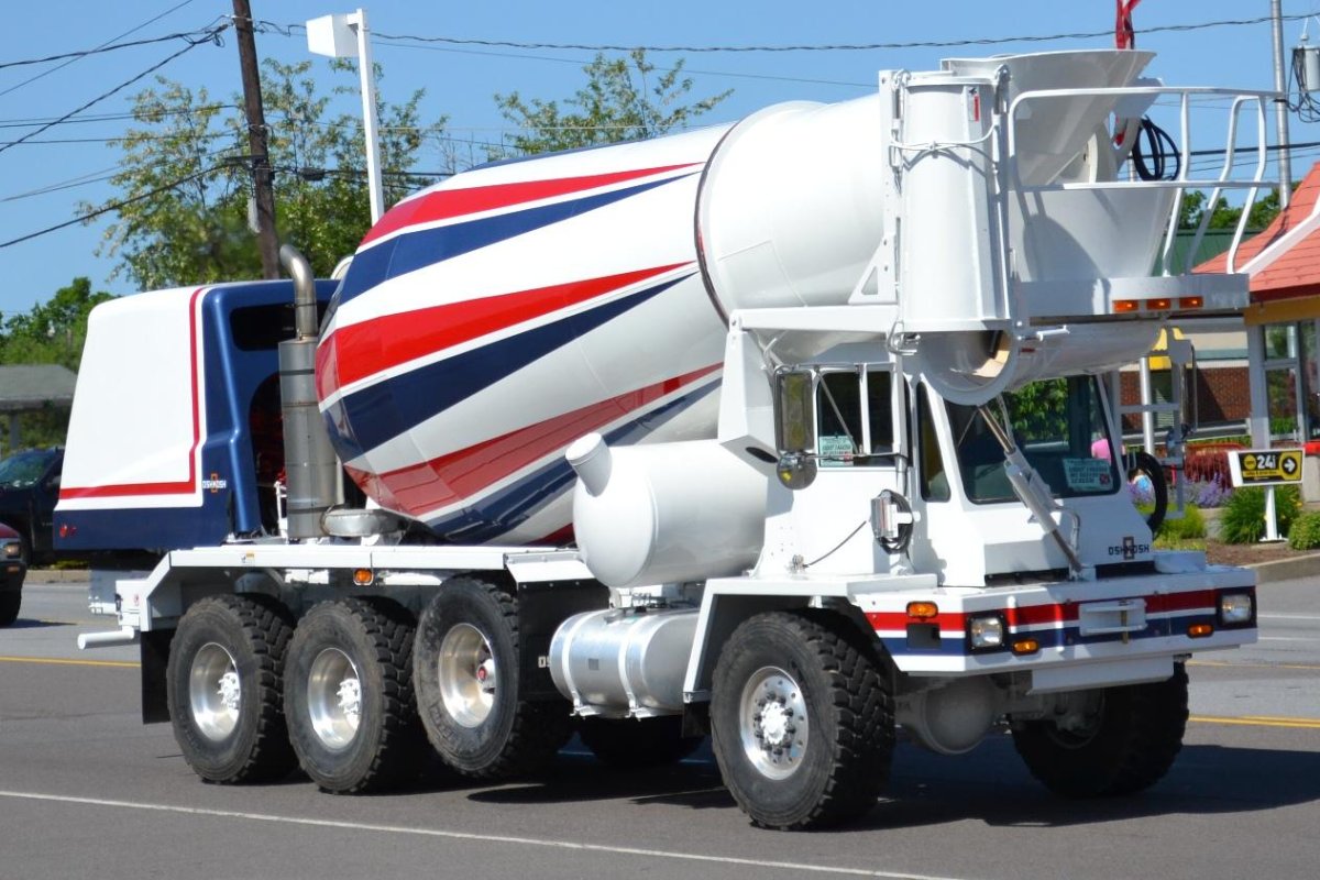 Автомиксер КАМАЗ