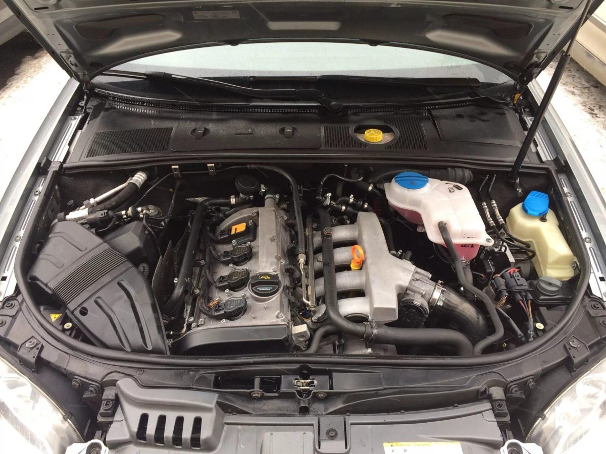 Audi a4 b5 1.8 подкапотка