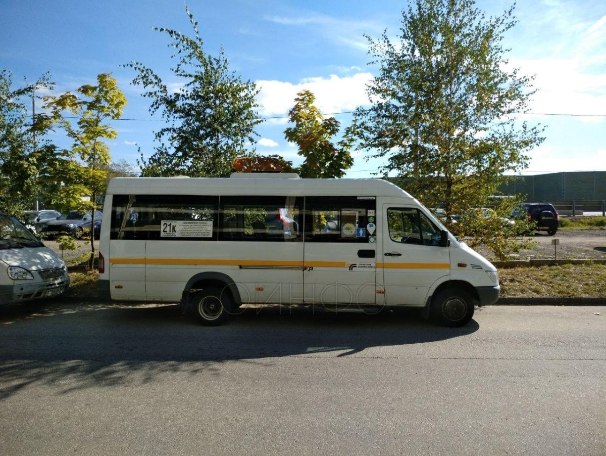 Пассажирский автобус