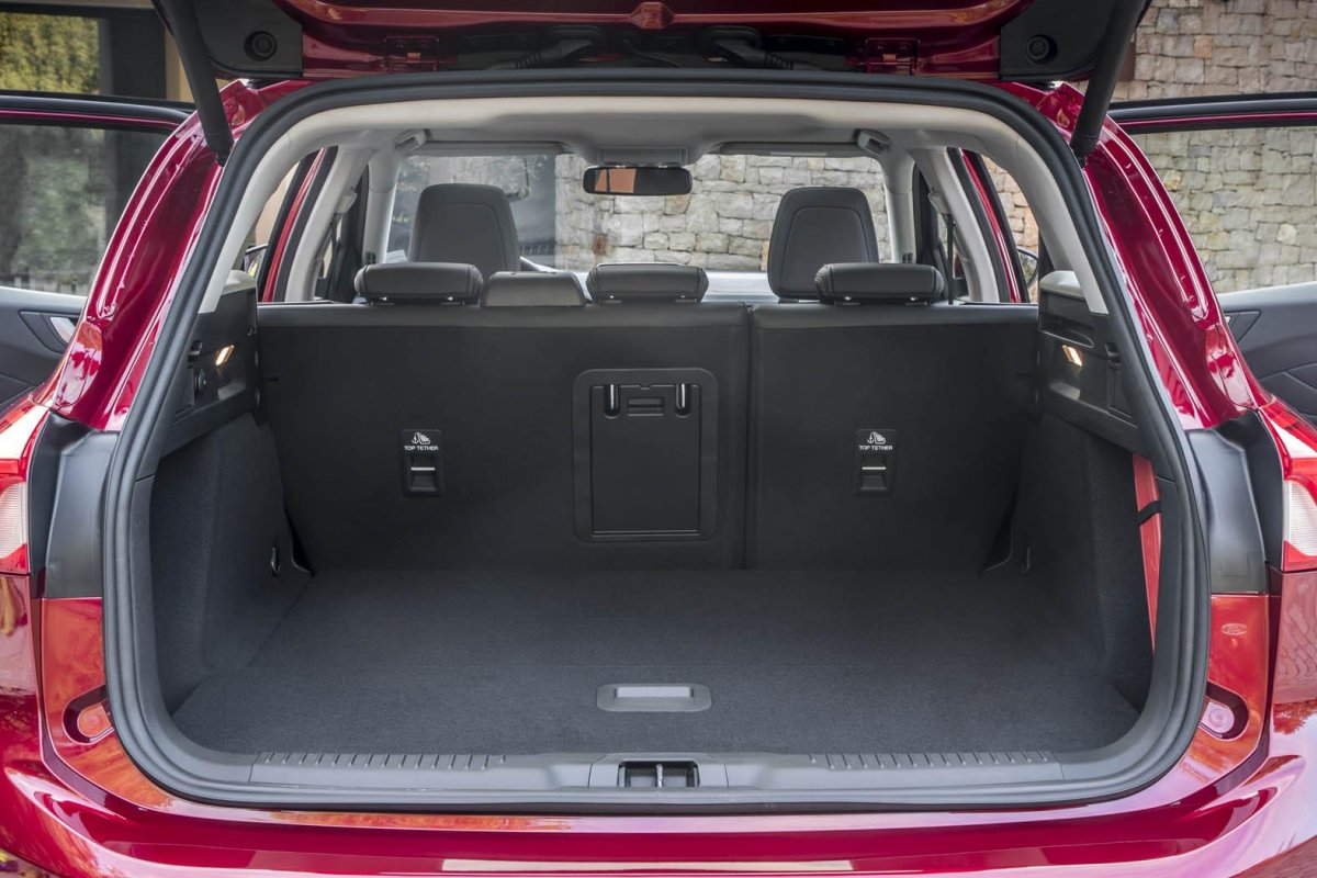 Форд фокус универсал 2018 багажник