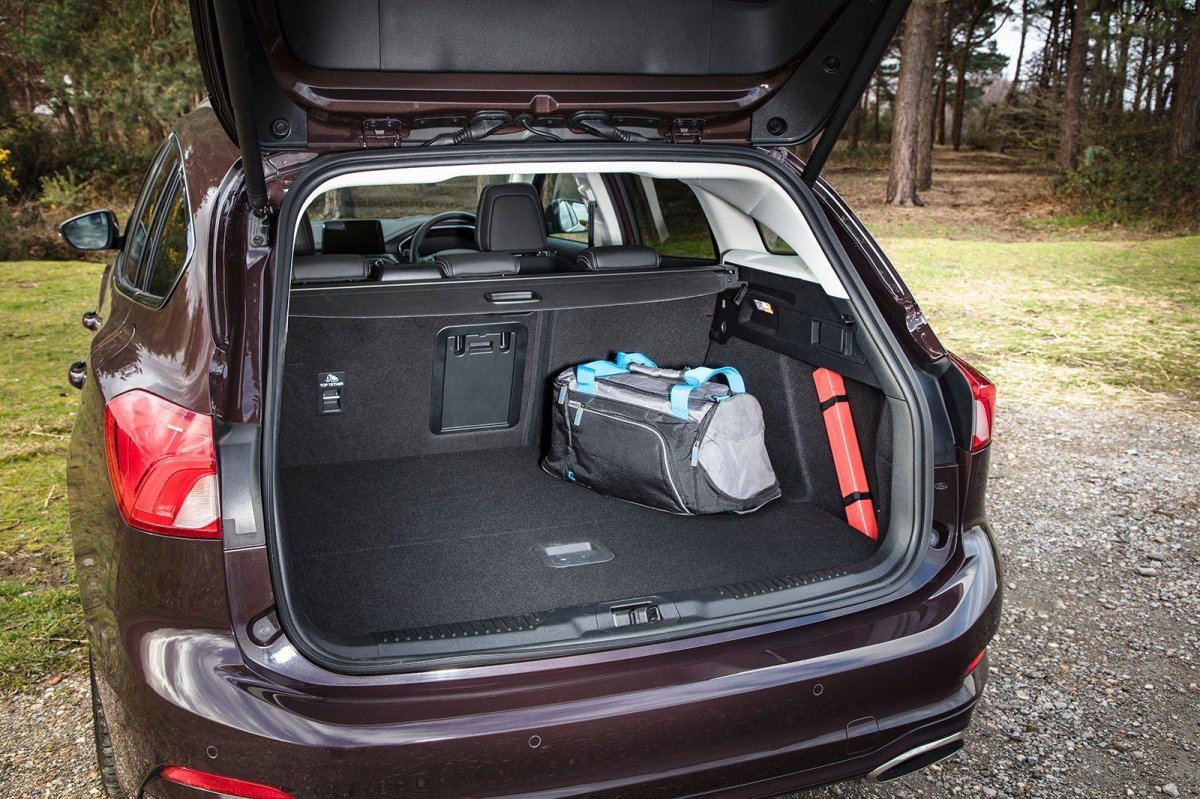 Ford Focus Estate багажник