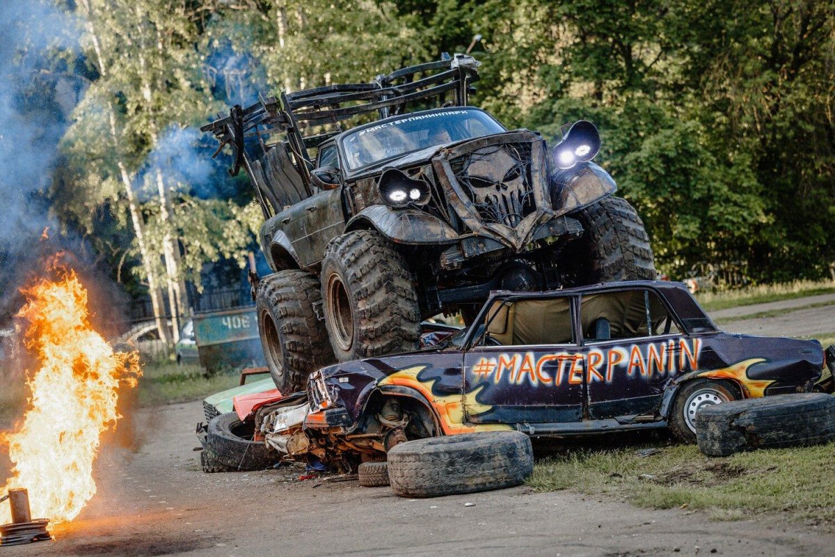 Шоу каскадеров