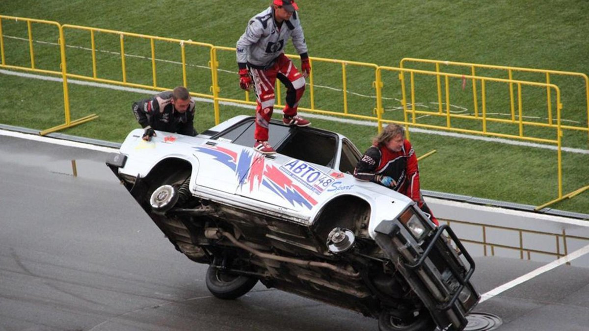 Сэм Селезнев шоу каскадеров