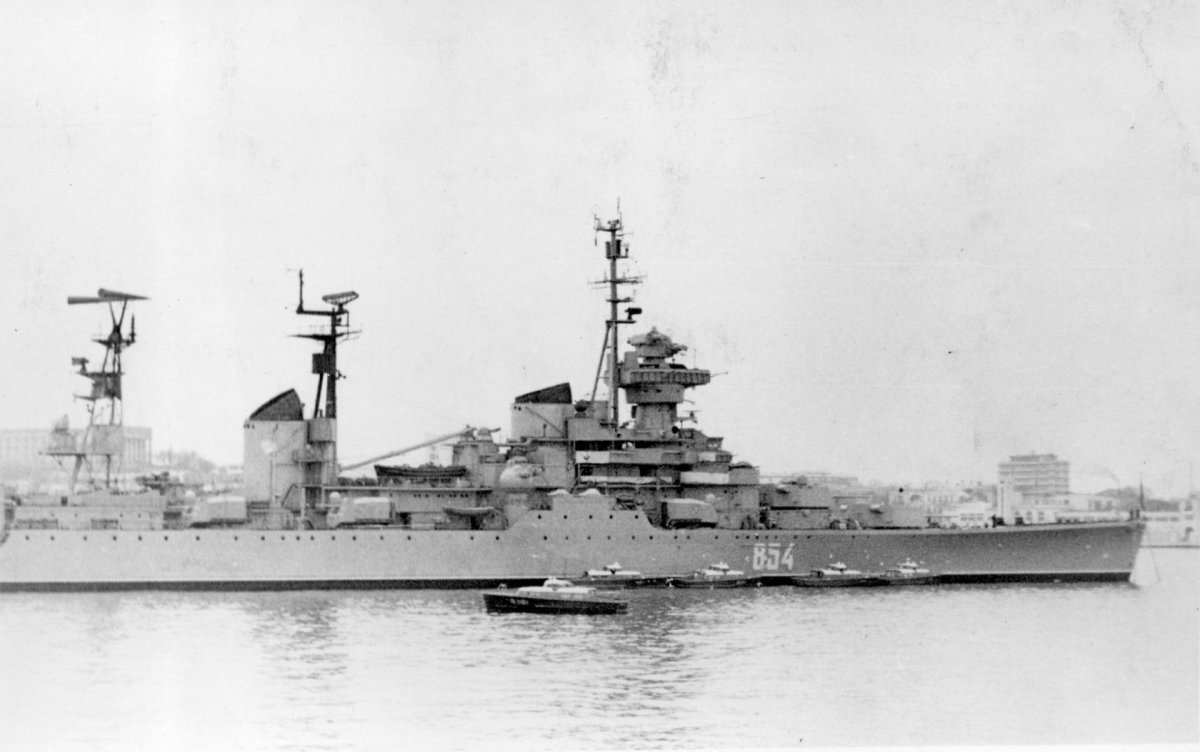 «Дзержинский» крейсер проекта 68-бис.