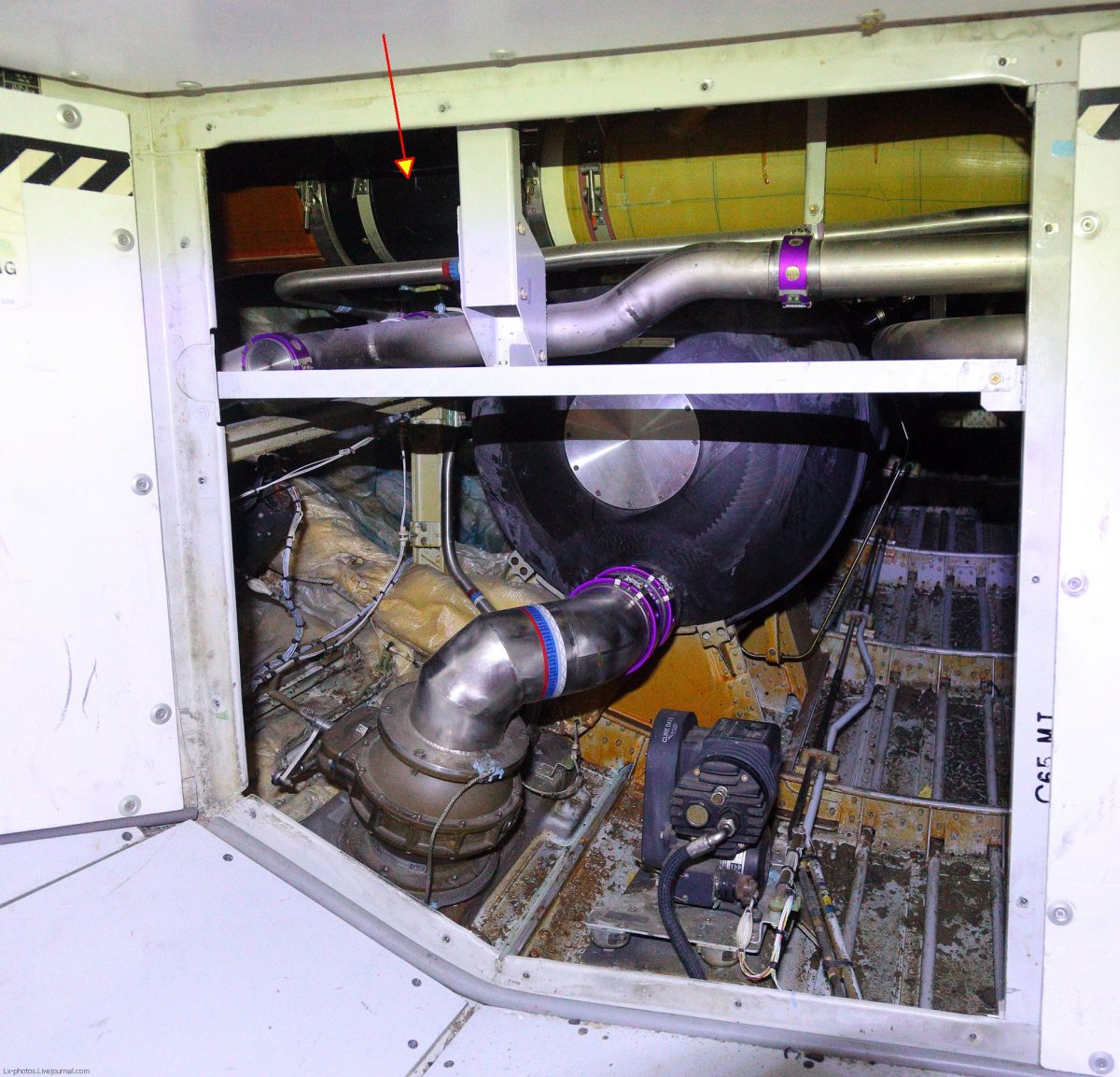 Вакуумный туалет в самолете